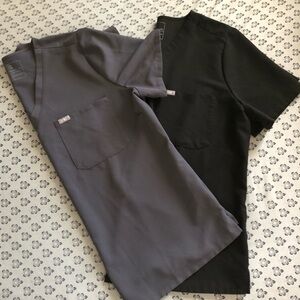 Figs Technical Collection Women’s Scrub Top Size XXL set Of 2